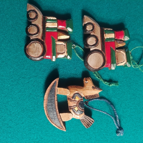 Eleven Handmade Christmas Ornaments - Picture 7 of 7